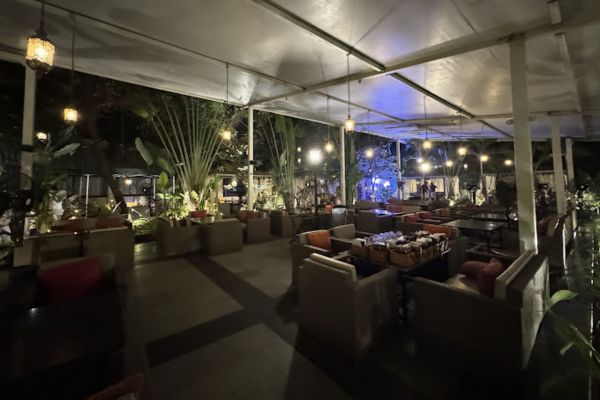 Image of ROOTS 9 KITCHEN & BAR